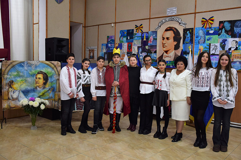 Spectacol dedicat lui Eminescu, la Cumpăna