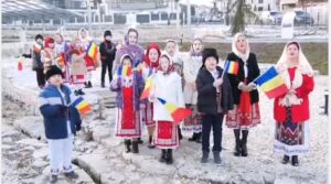 (VIDEO) Ziua Unirii, sărbătorită la Ovidiu: elevii clasei de canto - muzică populară a Centrului Cultural “Elena Roizen” au încins hora Unirii
