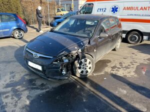 Accident rutier în municipiul Constanța, la intersecția străzilor Bărăganu și Theodor Burada