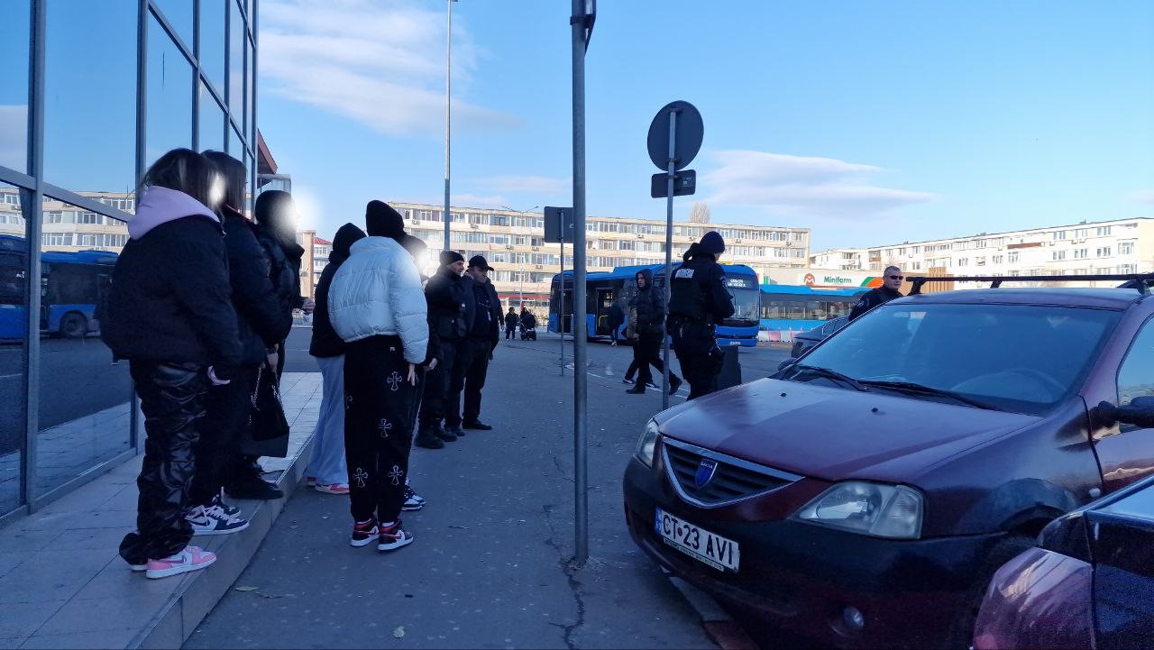 grupul de minore care a fost abordat