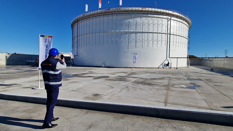Ministrul Energiei Sebastian Burduja la inaugurarea rezervorului Oil Terminal 