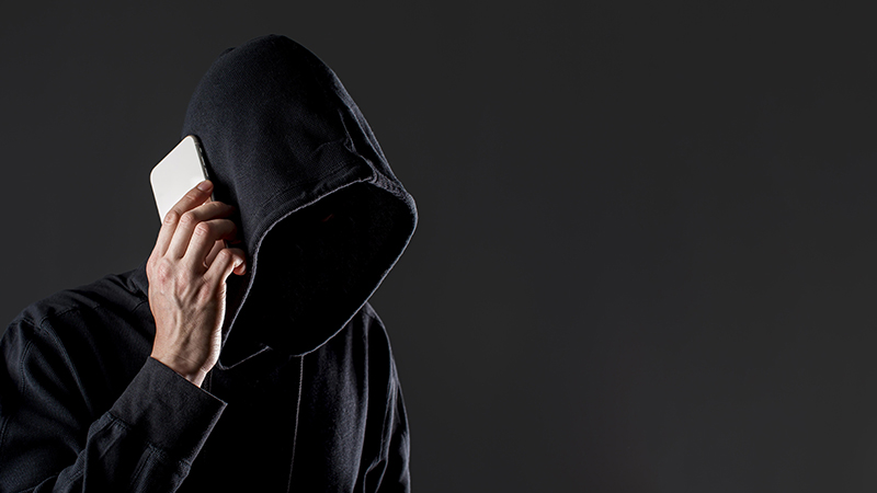 Cum s-a dat drept polițist un recidivist din Pantelimon. Și-a sunat victima și i-a dat întâlnire: “Aveţi drepturi, o să fiţi ocrotit”