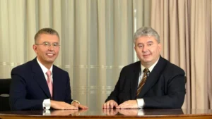 Frații Micula își mai pierd un imobil de pe litoral. A fost scos la licitație terenul pe care e amplasată Vila Mesteacănul, din Neptun